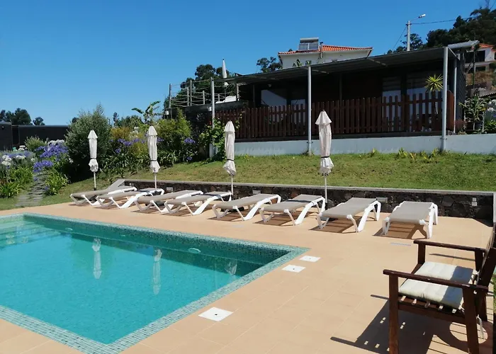 Calheta Glamping Pods - Nature Retreat
